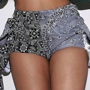Paisley print shorts